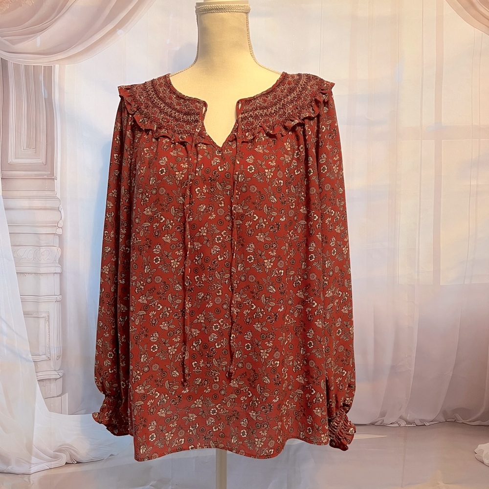 Women’s Max Studio blouse, size Large